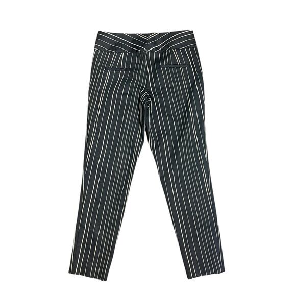 Alice + Olivia Women's 6 Black White Pin Striped Stretch Cropped Pants NWT - Picture 2 of 3